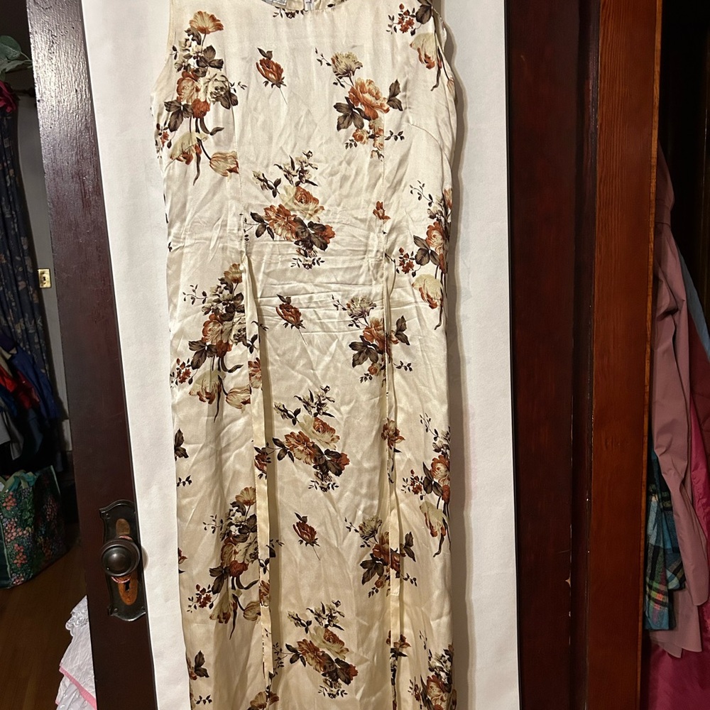 Chinese silk print Floral Cream Maxi Dress, fit large